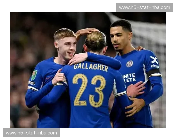 红色传奇与蓝色记忆：利物浦vs米堡，不止是足球的对决